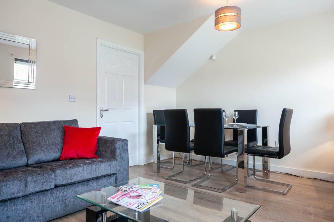 4 Bed Home, Driveway Parking Ideally Located In Latchford, Warrington - Executive St Marys House 외부 사진