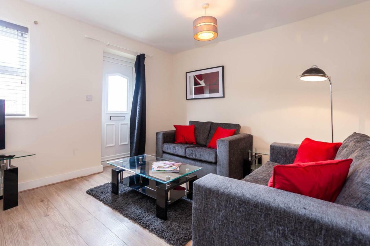 4 Bed Home, Driveway Parking Ideally Located In Latchford, Warrington - Executive St Marys House 외부 사진