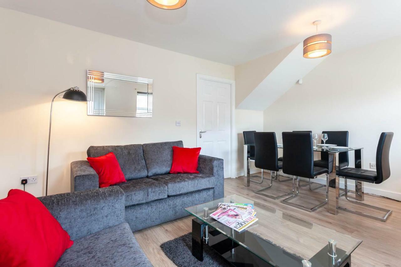 4 Bed Home, Driveway Parking Ideally Located In Latchford, Warrington - Executive St Marys House 외부 사진