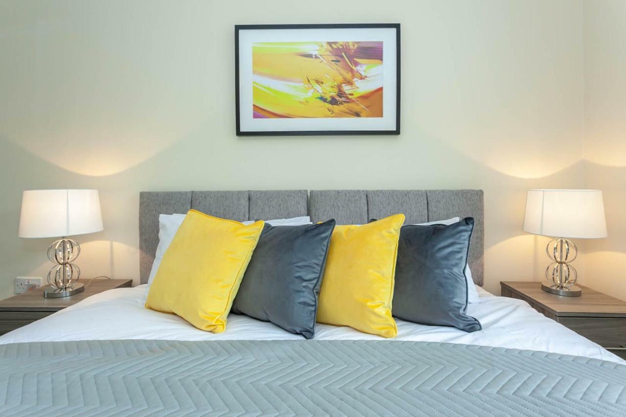 4 Bed Home, Driveway Parking Ideally Located In Latchford, Warrington - Executive St Marys House 외부 사진