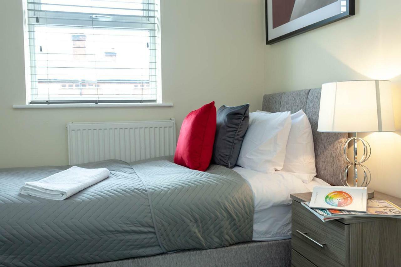 4 Bed Home, Driveway Parking Ideally Located In Latchford, Warrington - Executive St Marys House 외부 사진