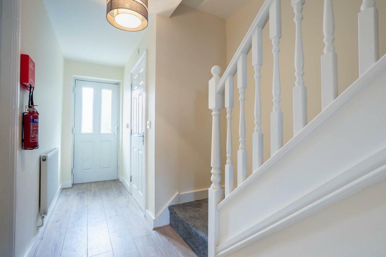 4 Bed Home, Driveway Parking Ideally Located In Latchford, Warrington - Executive St Marys House 외부 사진
