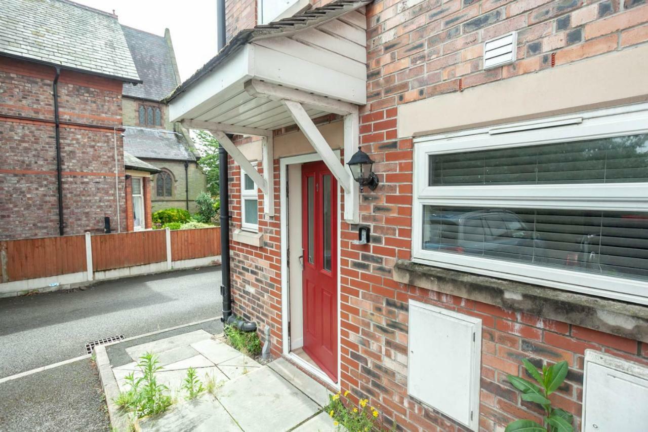 4 Bed Home, Driveway Parking Ideally Located In Latchford, Warrington - Executive St Marys House 외부 사진